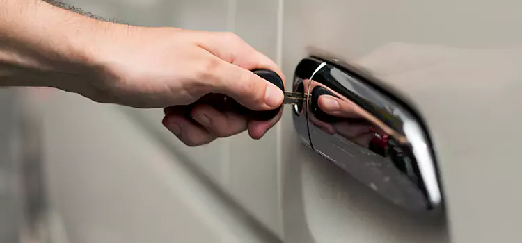 Why Choose Our Auto Locksmith Team in Edwardsville, IL?